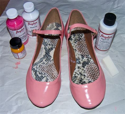 painting patent leather shoes